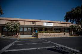 Exterior front view of Behavioral Health - Dignity Health Woodland Clinic - Woodland, CA