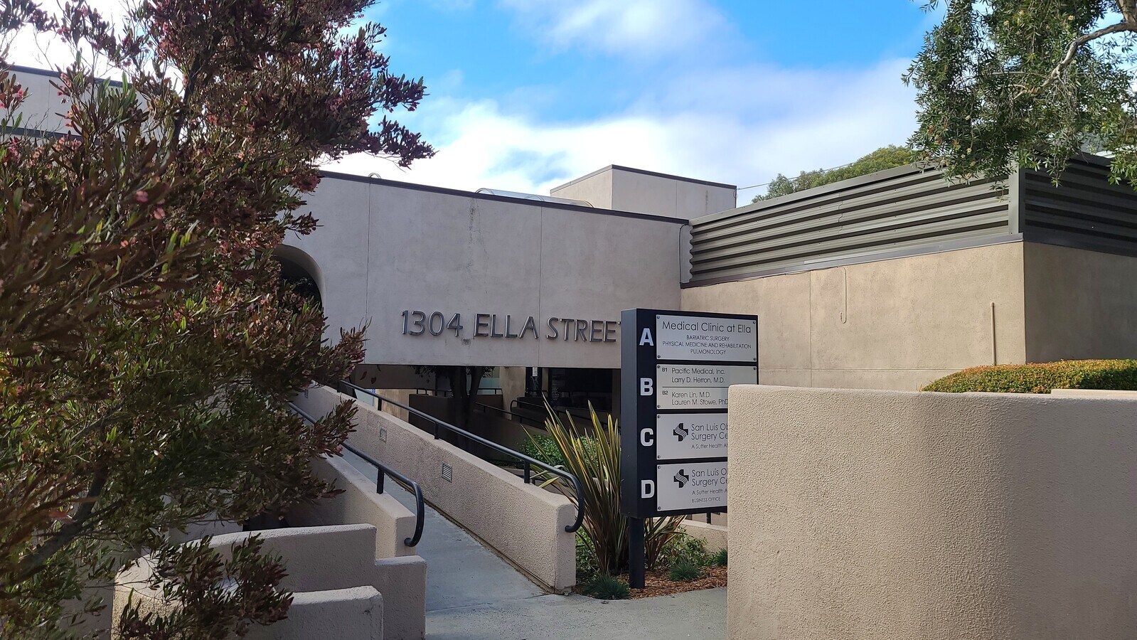 Exterior front view of Coastal Cardiology - San Luis Obispo and Diagnostic Center