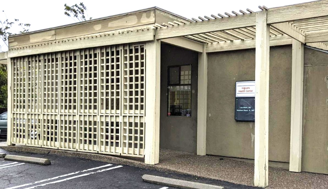 Exterior front view of ENT and PM&R - Dignity Health - San Luis Obispo, CA