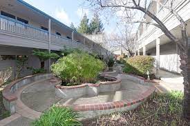 Exterior front view of Urology - Dignity Health Medical Group - Santa Cruz, CA