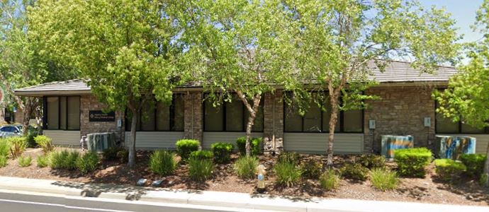Exterior front view of OBGYN - Mercy Medical Group - Folsom, CA 