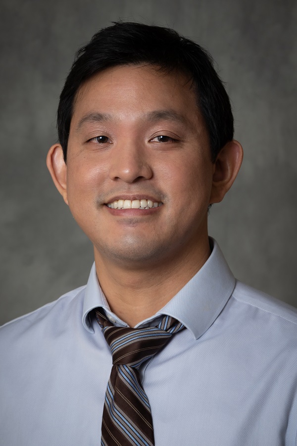 Portrait of Andrew Lin, DO