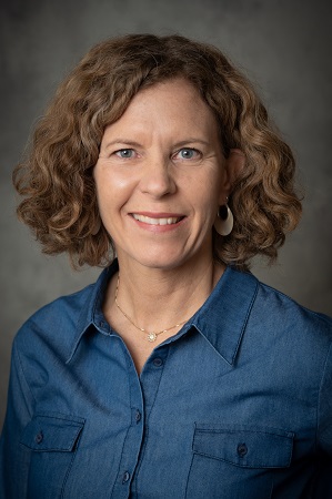 Portrait of Margolo Parson, FNP-BC