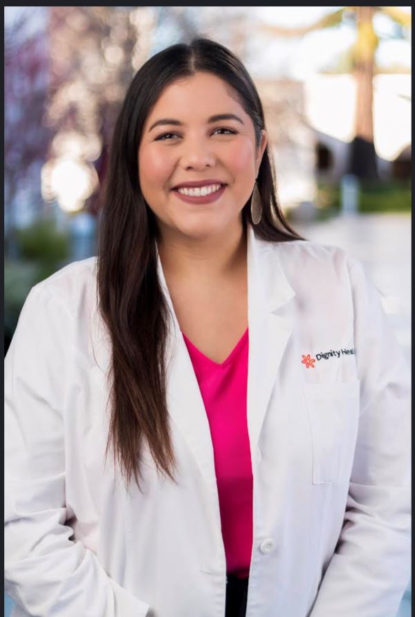 Portrait of Stephanie Zamora, DO